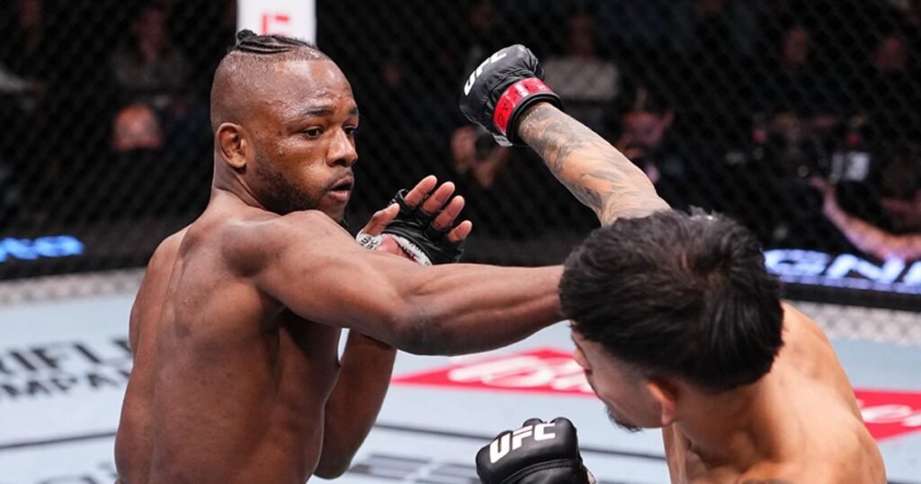 Manel Kape beats Brandon Royval at UFC Vegas 112.